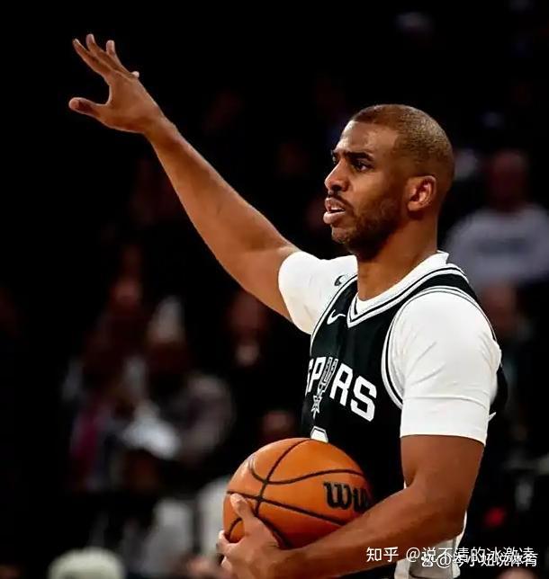 ESPN主持人：保罗不排除在下赛季后继续打球的可能性的简单介绍